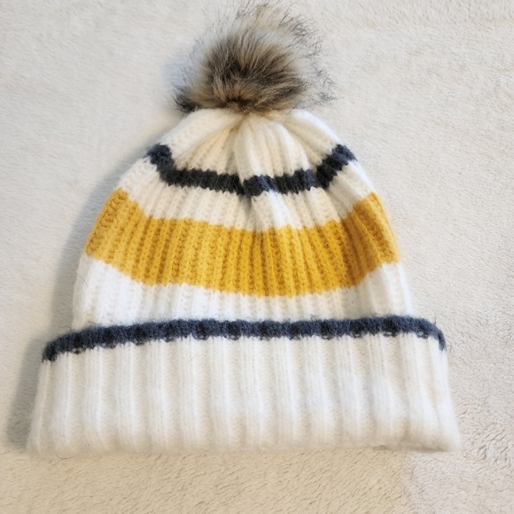 unbranded Accessories - Women's Pom Pom Knit Beanie Toboggan Wonter Hat